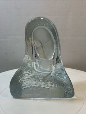Vintage Viking Clear Rippled Glass “Madonna” Devotional Sculpture.          3739